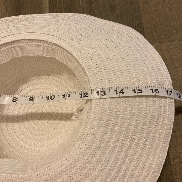 🆕🌞STUD & CHAIN STRAW FLOPPY SUN HAT🌞🆕 - Picture 14 of 16